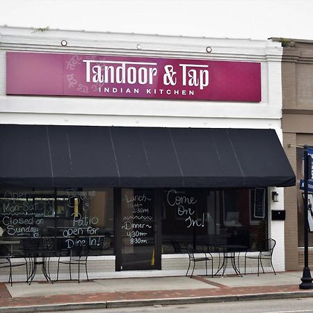 Apartmán Eagle'S Landing Loft-Downtown Above Bull & Barrel Statesboro Exteriér fotografie