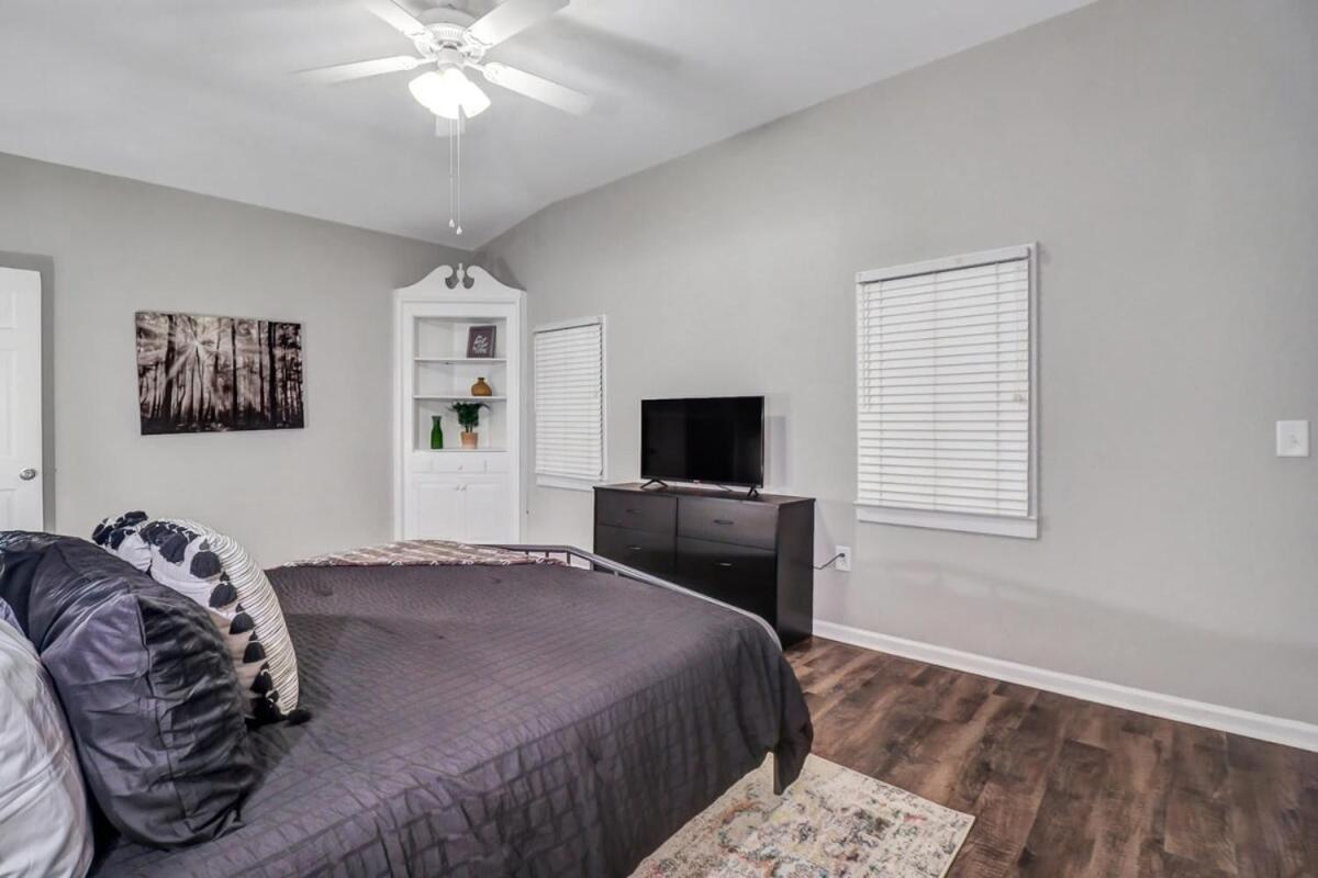 Apartmán Eagle'S Landing Loft-Downtown Above Bull & Barrel Statesboro Exteriér fotografie